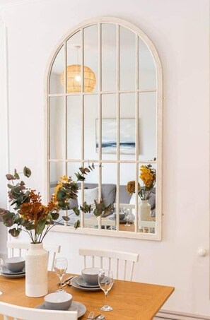 Dining - Grade II Listed 2 Bed Flat in Central Salisbury (Salisbury)