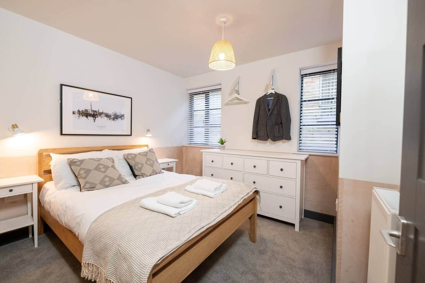 Iron/ironing board, WiFi