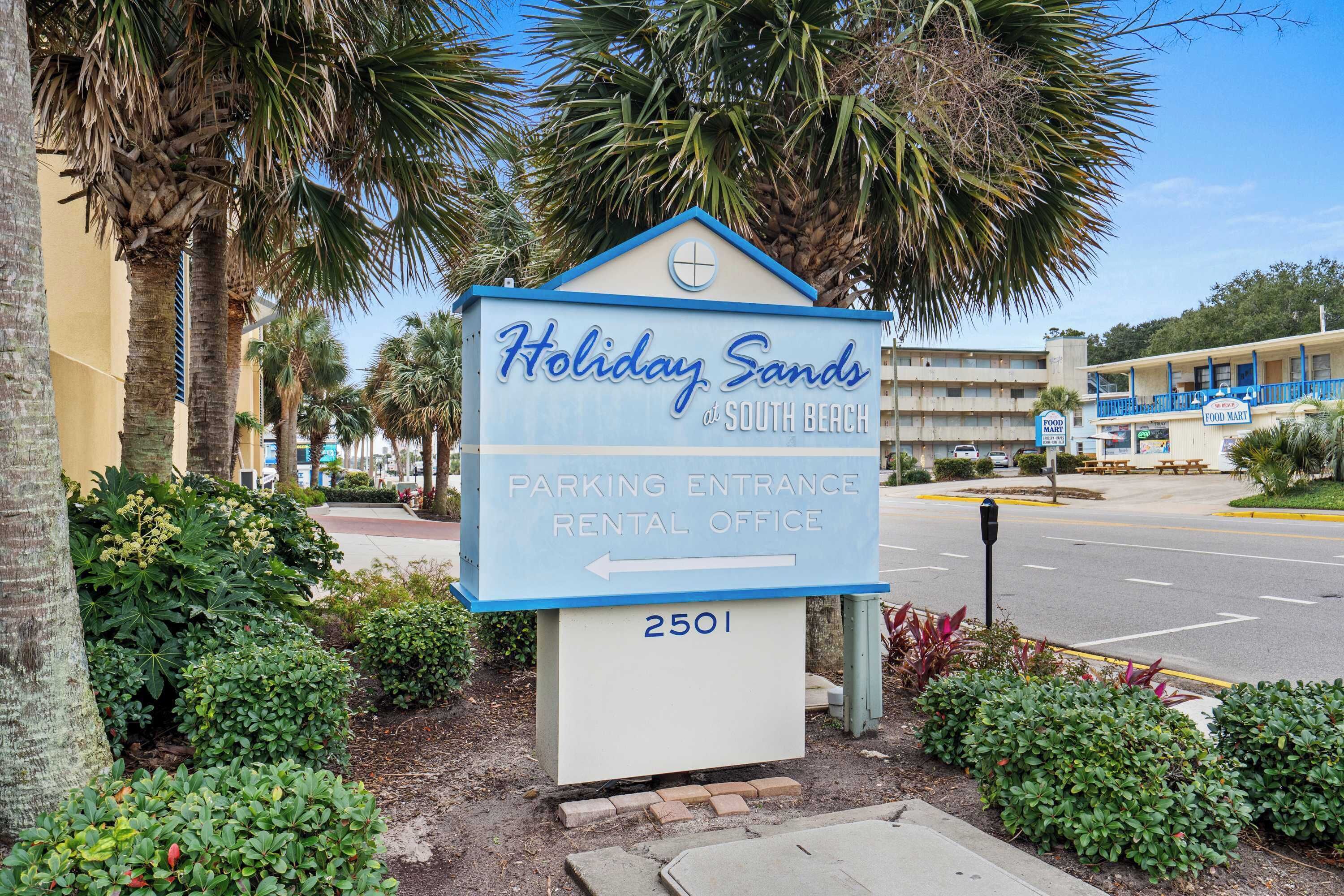 Holiday Sands Resort — centrally located in Myrtle Beach