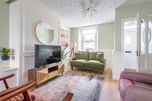 奢華單棟房屋 | 客廳 | 52 吋智能電視連數碼電視頻道、Netflix、串流服務