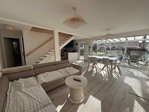 TV - House for 6, near center, pets allowed (La Tranche-sur-Mer)
