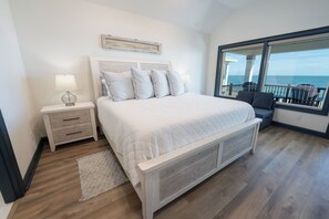 Tabla de planchar con plancha, wifi gratis y ropa de cama 