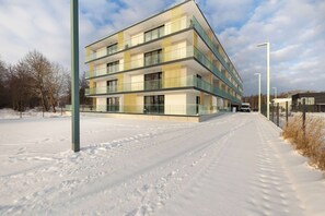 Exterior - Art Lake 3.7 | Mielno | Elegant Apartment | Pool | A/C (Mielno)