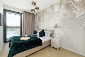 1 bedroom, iron/ironing board, travel cot, WiFi - Elegant Apartment | Rooftop Pool | Close to the Beach (Mielno)