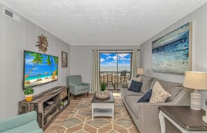 Smart TV - I-2 2nd Floor Oceanfront with King Bed Suite (North Myrtle Beach)