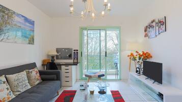 TV, DVD player, stereo