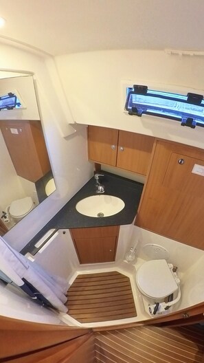 Sailboat | Bathroom - Rock And Roots Experience (Terre de Haut)