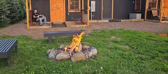 Relaxing fun bunk house 1