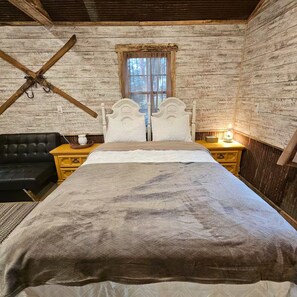 1 bedroom, free WiFi, bed sheets, wheelchair access - Relaxing fun bunk house 1 (Weyerhaeuser)