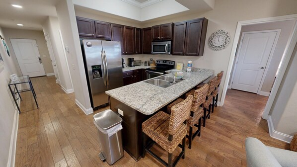 Fridge, microwave, oven, stovetop - Gorgeous Alerio 103E with Beach Service (Miramar Beach)