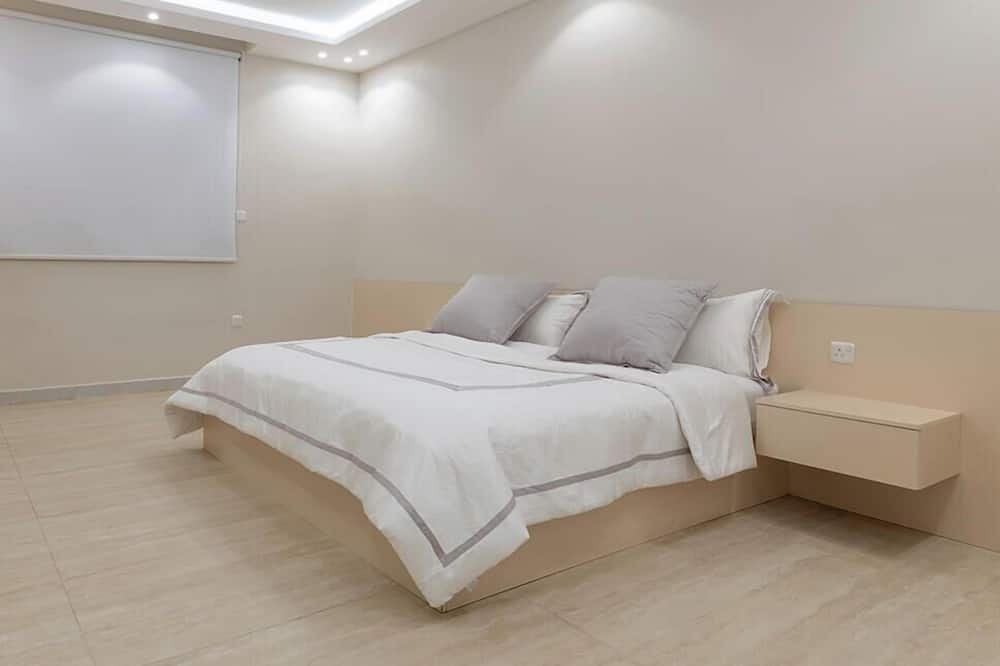 Private Zone Al Aqiq