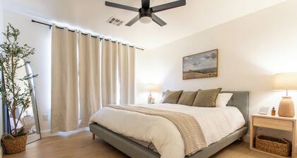 The Ada House - Designer Gem in Central Ada