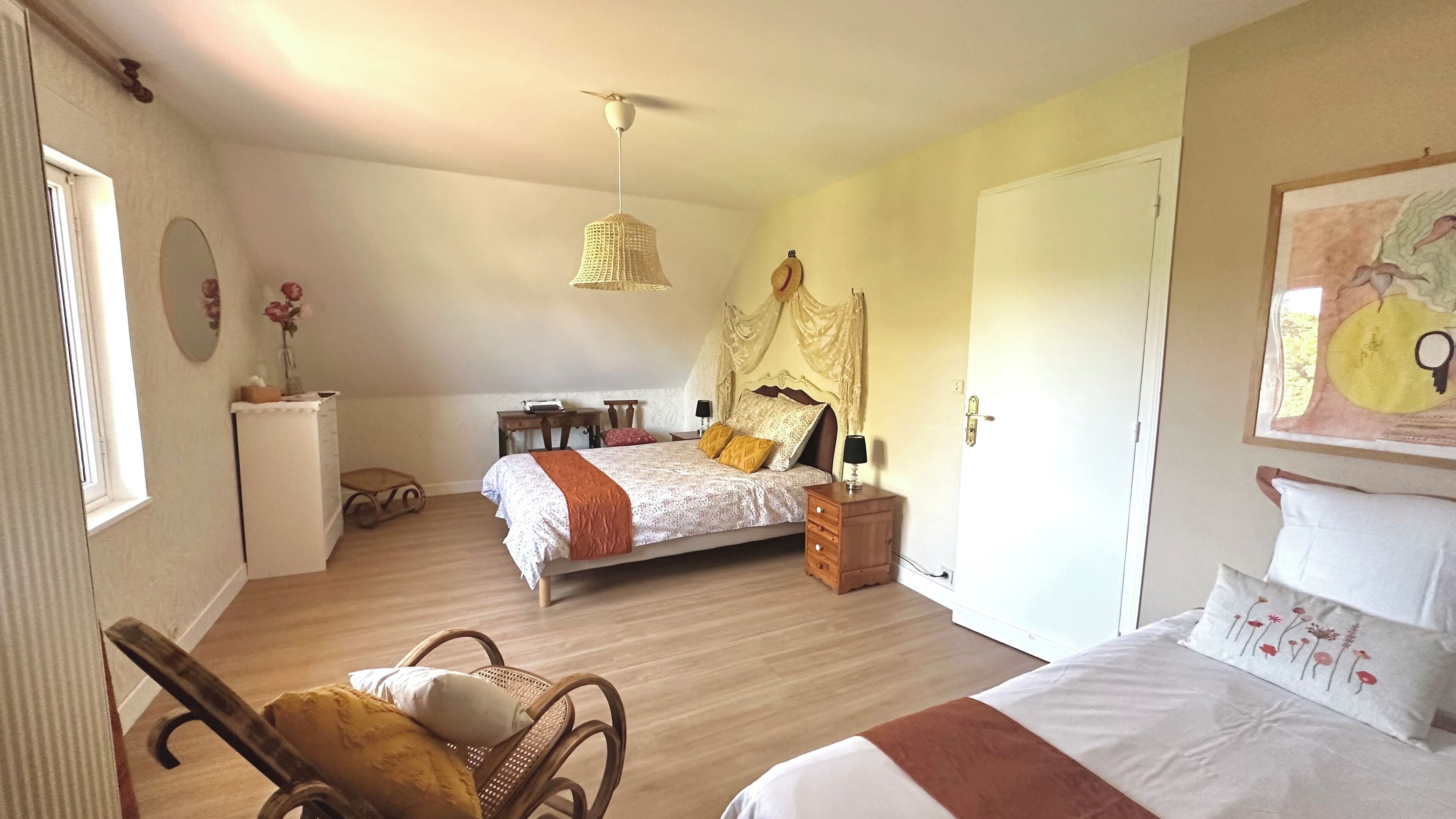 Family Suite | Blackout drapes, iron/ironing board, free WiFi