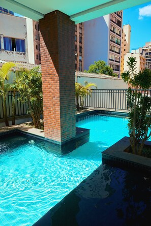 Outdoor pool, a heated pool - Panoramic View and Heated Pool in São Paulo (São Paulo)