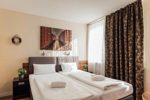 Habitación triple estándar | Escritorio y wifi gratis