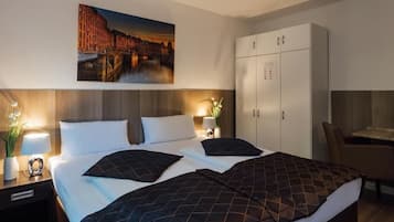 Standard-Doppelzimmer | Schreibtisch, kostenloses WLAN