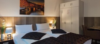 汉西特汉堡酒店  