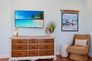 Casa, varias camas (Indian Shores Cottage) | Interior