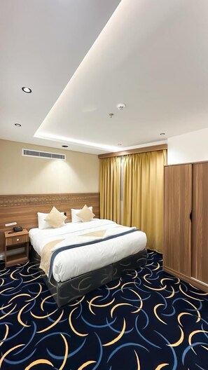 Twin Room, City View | Premium bedding, Select Comfort beds, free WiFi, bed sheets - Makin Hotel (Madinah)