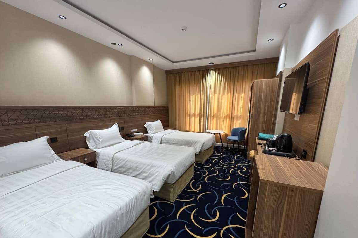 Comfort-Dreibettzimmer, Bergblick