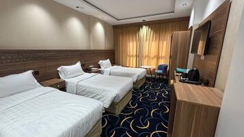 Comfort Triple Room, Mountain View | Free WiFi