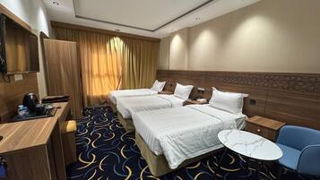 Comfort-Dreibettzimmer, Bergblick