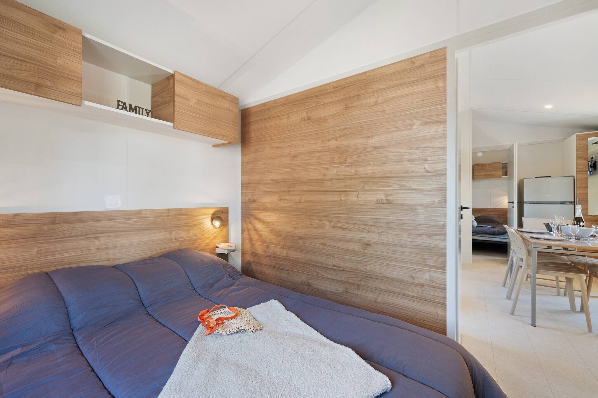 مكواة/لوح كي
