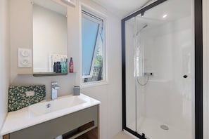 Shower - Mobile Home 'Evasion 52' with Shared Pool and Terrace (Saint-Gervais)