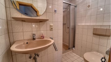 Håndklæder, Sæbe, Toiletpapir