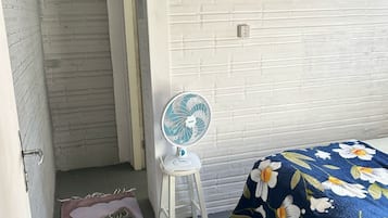 2 quartos, ferros/tábuas de passar roupa, Wi-Fi, roupa de cama