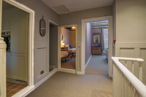 Interior - The Castle City Centre Apartment Canterbury, Kent (Canterbury)