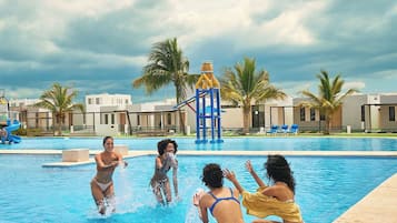 3 outdoor pools