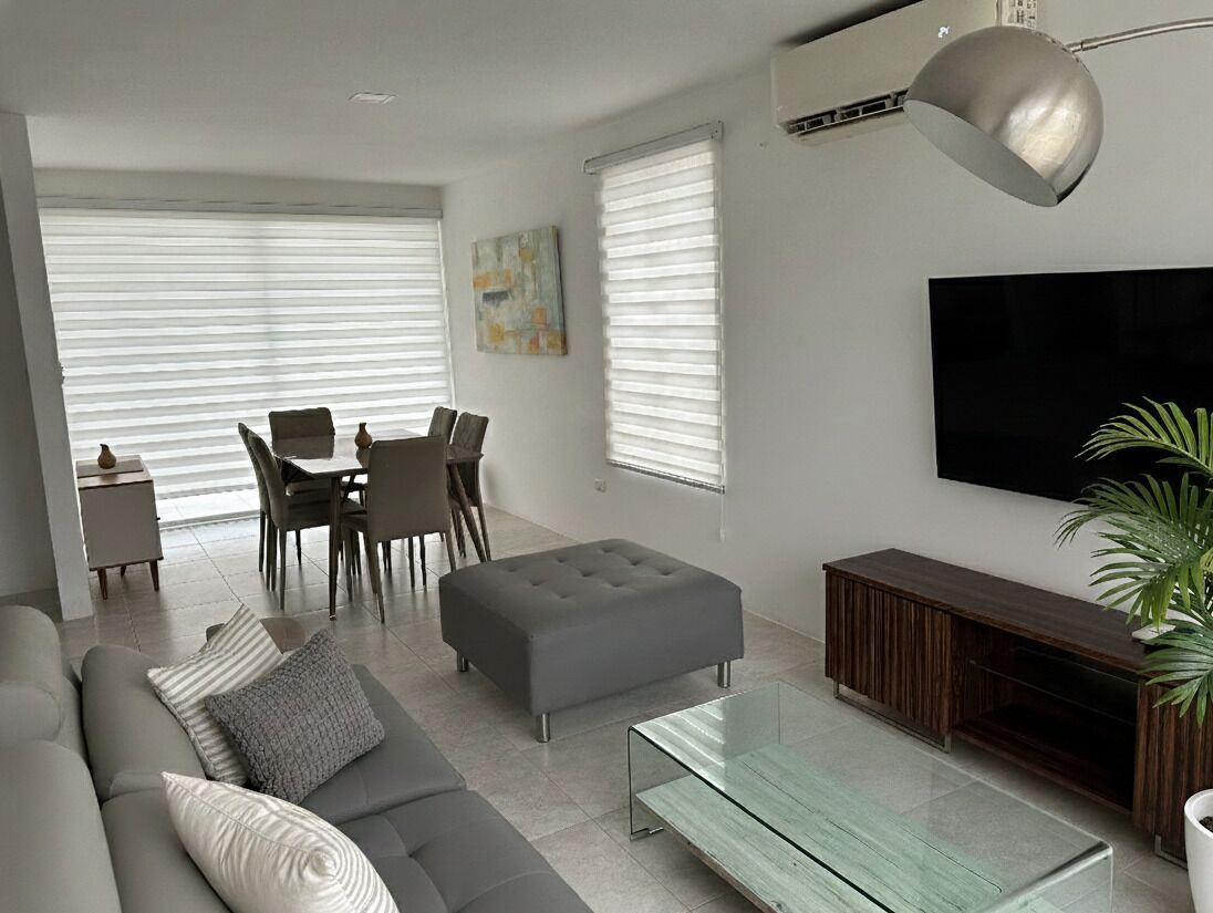 Familie huis, 3 slaapkamers, airconditioning | Woonruimte