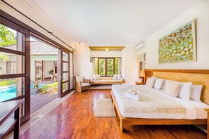Bedroom no. 2 - Villa Jalamati - 3 BDR Luxury Escape, Prime Location (Kerobokan Kelod, Kec. Kuta Utara, Kabupaten Badung)
