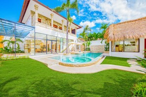 Pool - Villa Dublin - Luxury Glass 5 BDR & Pool (Seminyak)
