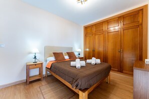 2 camere, ferro/asse da stiro, Wi-Fi gratuito, lenzuola