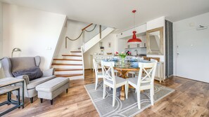 Appartement (50) | Aire de séjour | Téléviseur à écran plat