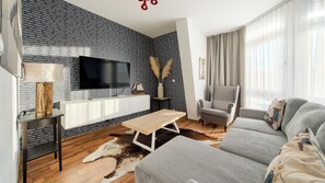 Apartment (52) | Living area | Flat-screen TV - Apartamenty Sun & Snow Villa Mistral (Świnoujście)