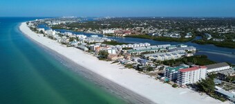 Bayview Villas - Bayview Shores
