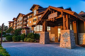 Exterior - NEW! Rimfire 257 - Brigham Junior Studio Condo (Snowshoe)