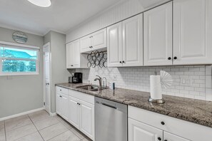 Villa, Multiple Beds (Bayview Villas 120) | Private kitchen