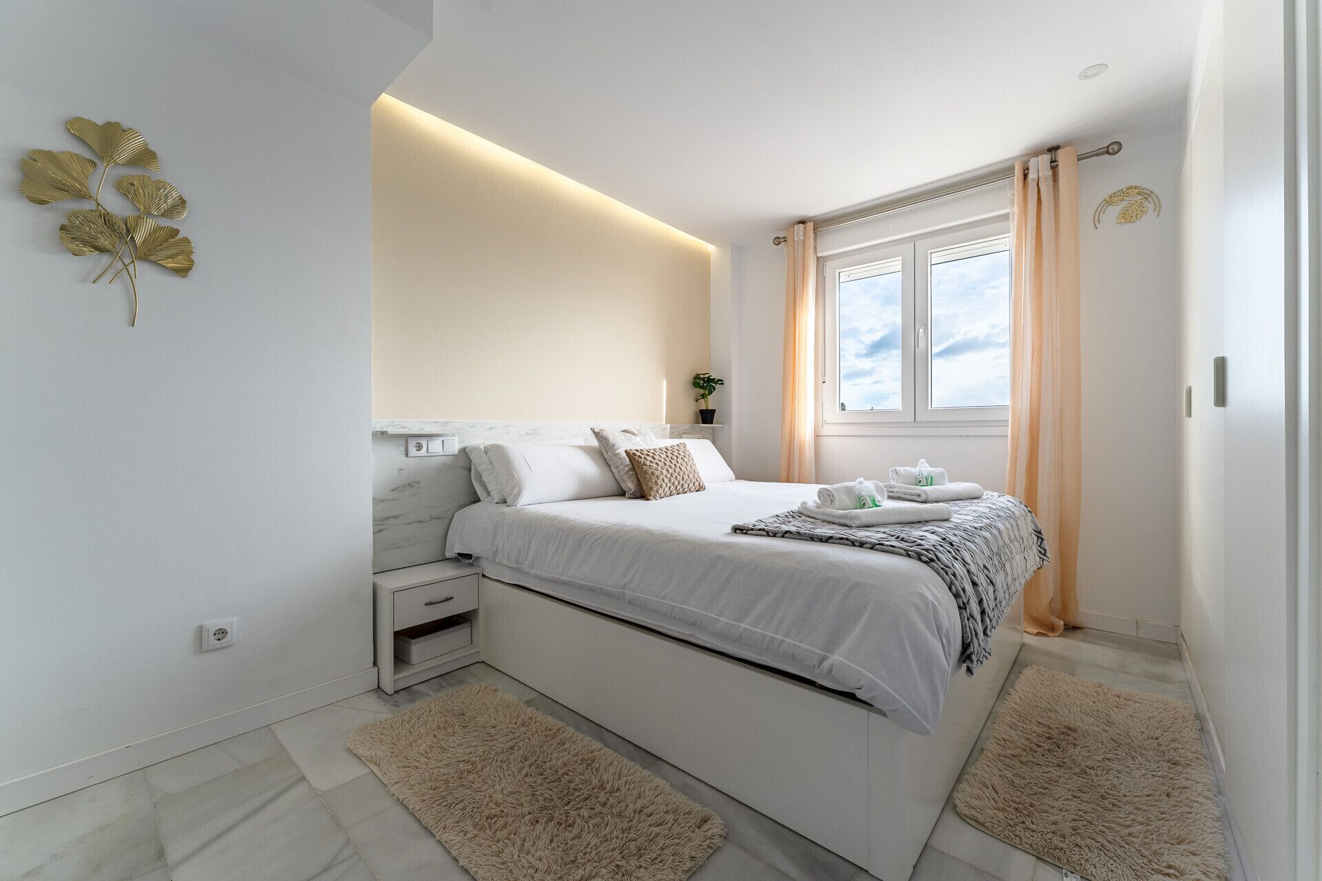 3 chambres, fer et planche à repasser, Wi-Fi gratuit, draps fournis