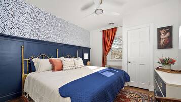 Internet, bed sheets