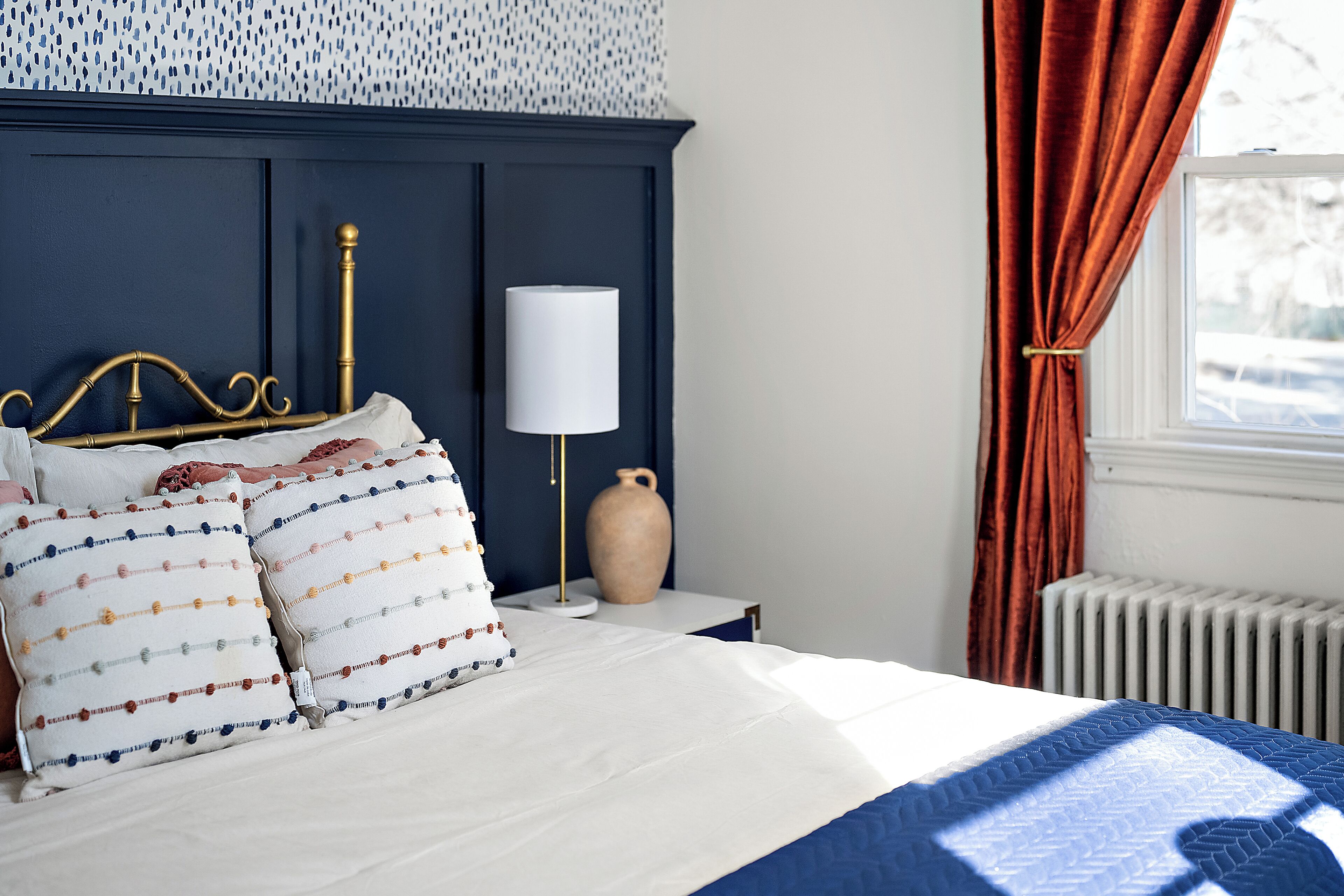 Internet, bed sheets