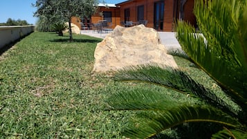 Doppia Deluxe, vista piscina | Wi-Fi gratuito, lenzuola