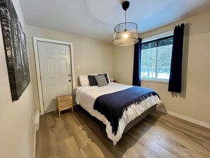 Iron/ironing board, WiFi, bed sheets - Chalet Le Bray (Rawdon)