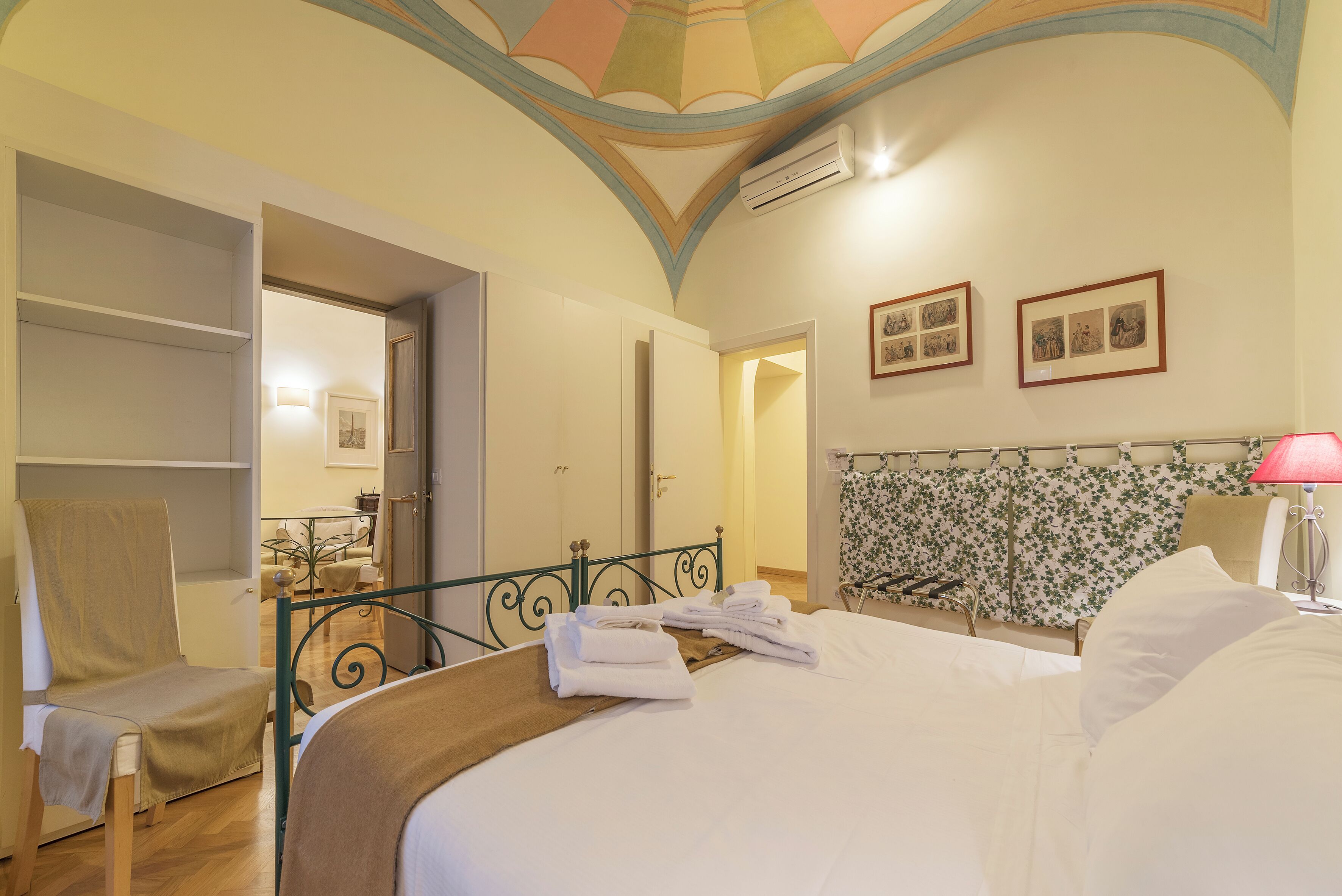 2 chambres, fer et planche à repasser, accès au Wi-Fi (inclus)