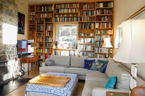 Living area - Ty Uchaf (Colwyn Bay)