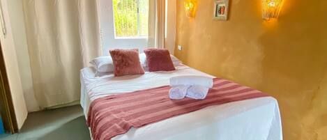 2 dormitorios, tabla de planchar con plancha, wifi y ropa de cama