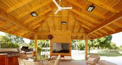 Spacious 4-bedroom villa in serene Punta Cana with AC